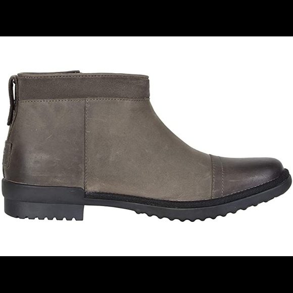 NIB🍁UGG Leather Boots🍁 - Picture 5 of 7